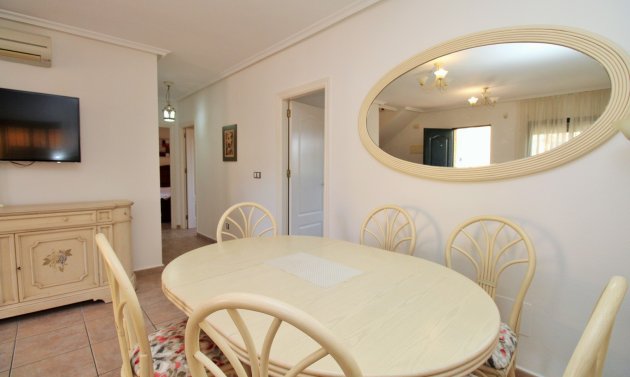 Återförsäljning - Detached Villa -
Villamartín - Villamartin