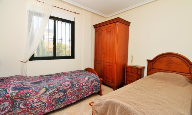 Återförsäljning - Detached Villa -
Villamartín - Villamartin