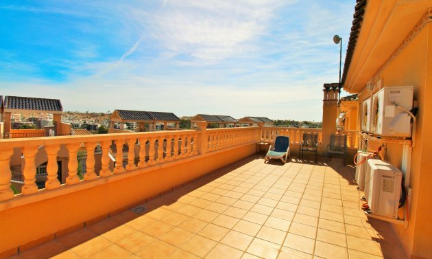 Återförsäljning - Detached Villa -
Villamartín - Villamartin