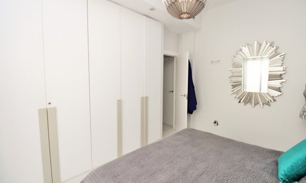 Resale - Villa -
Villamartín - Villamartin