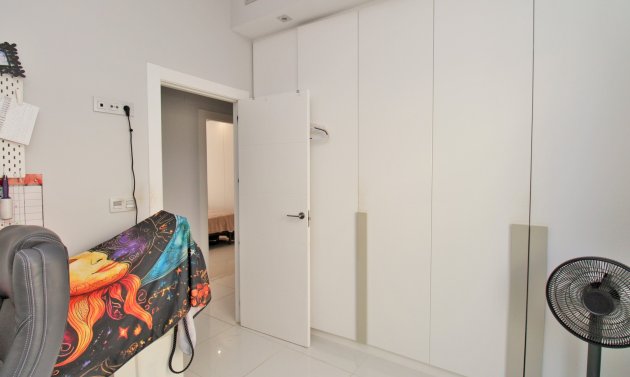 Resale - Villa -
Villamartín - Villamartin