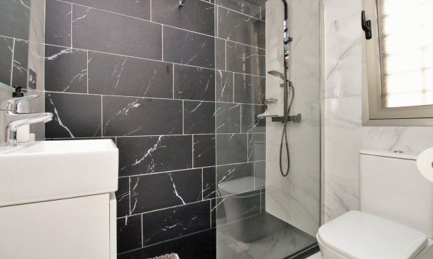 Resale - Villa -
Villamartín - Villamartin