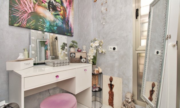 Resale - Villa -
Villamartín - Villamartin