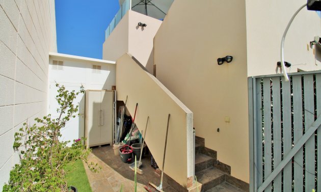 Resale - Villa -
Villamartín - Villamartin