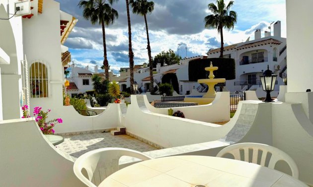 Resale - Townhouse -
Orihuela Costa - Villamartín
