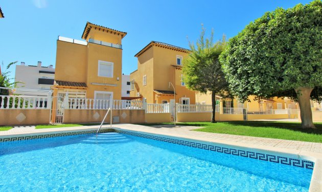 Reventa - Detached Villa -
Villamartín - Villamartin