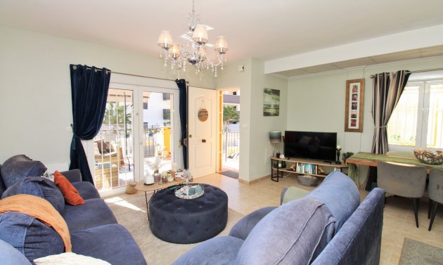 Reventa - Detached Villa -
Villamartín - Villamartin