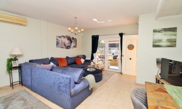 Reventa - Detached Villa -
Villamartín - Villamartin