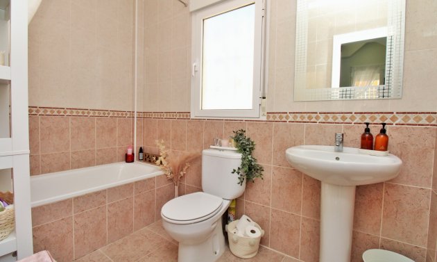 Reventa - Detached Villa -
Villamartín - Villamartin