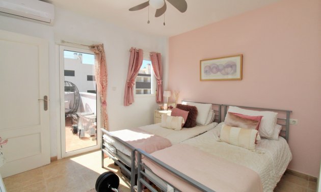 Reventa - Detached Villa -
Villamartín - Villamartin