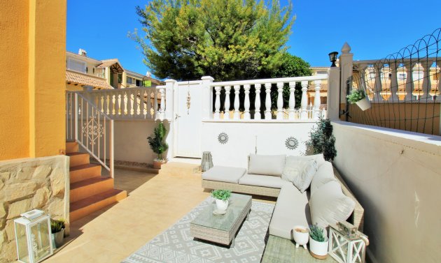 Reventa - Detached Villa -
Villamartín - Villamartin