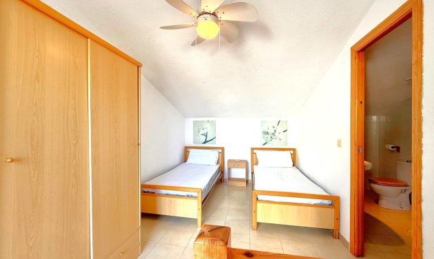 Resale - Townhouse -
Orihuela Costa - Villamartín
