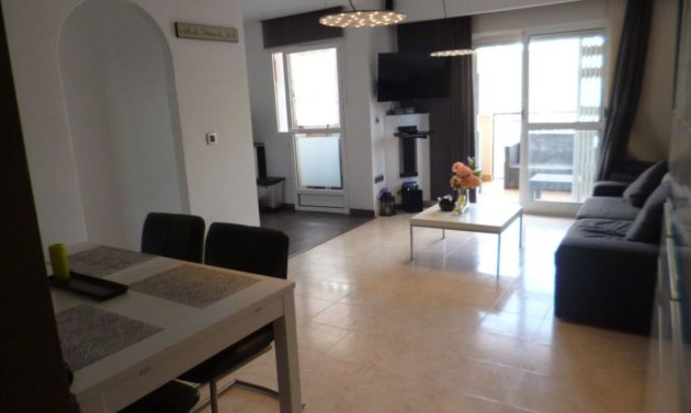 Återförsäljning - Lägenhet -
La Florida