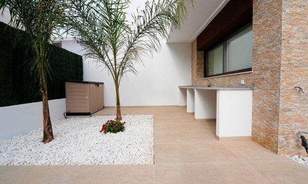 Neue Gebäude - Stadthaus -
Almoradí - Las Heredades