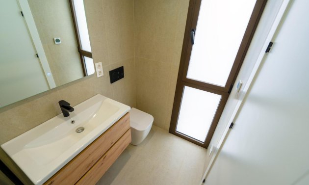 Neue Gebäude - Stadthaus -
Almoradí - Las Heredades