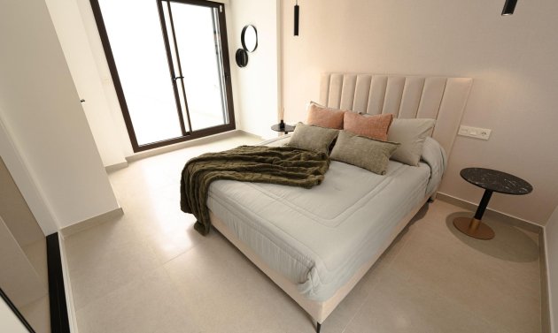 Neue Gebäude - Stadthaus -
Almoradí - Las Heredades