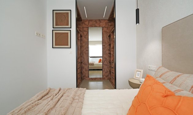 Neue Gebäude - Stadthaus -
Almoradí - Las Heredades