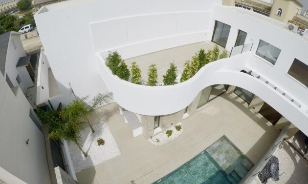 Neue Gebäude - Stadthaus -
Almoradí - Las Heredades