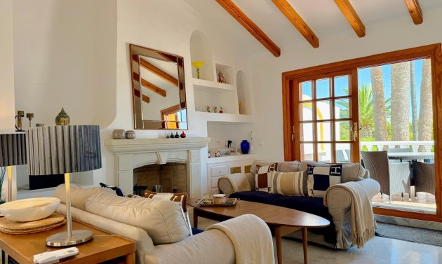 Long Term Rental - Detached Villa -
Villamartín - Villamartin