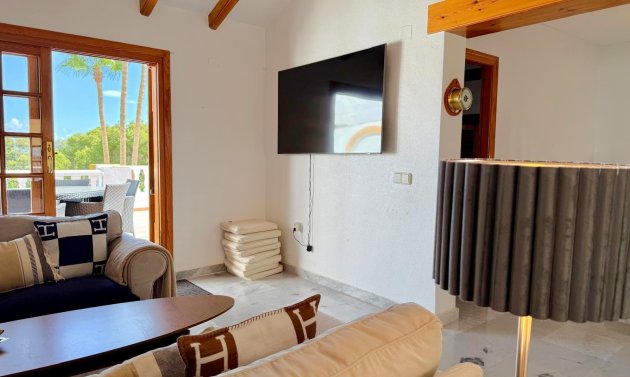 Long Term Rental - Detached Villa -
Villamartín - Villamartin