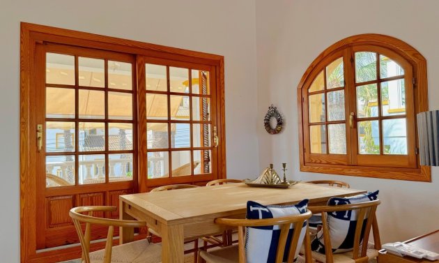 Long Term Rental - Detached Villa -
Villamartín - Villamartin