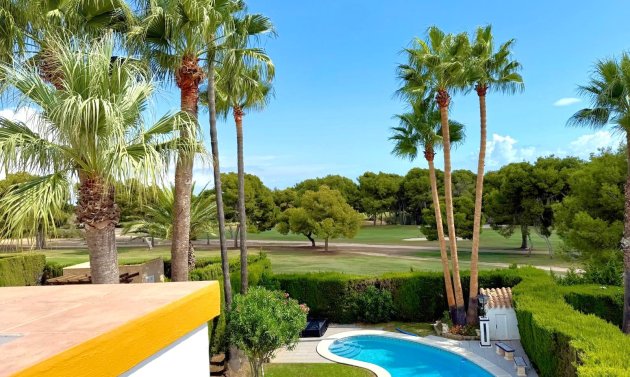 Long Term Rental - Detached Villa -
Villamartín - Villamartin