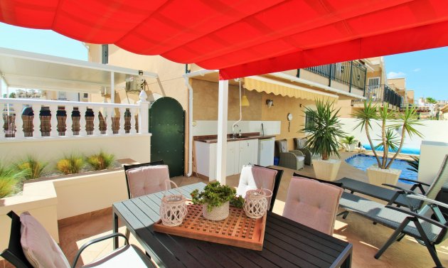 Återförsäljning - Villa -
Villamartín - Villamartin