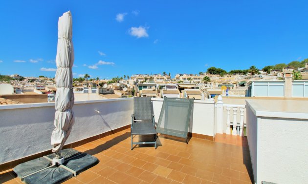 Återförsäljning - Villa -
Villamartín - Villamartin