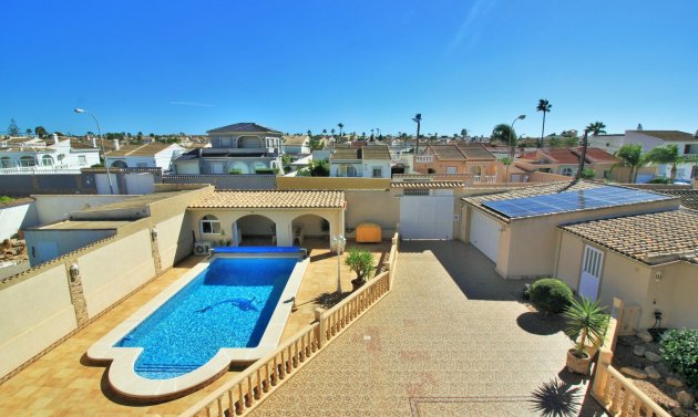 Reventa - Detached Villa -
Torrevieja - La Siesta