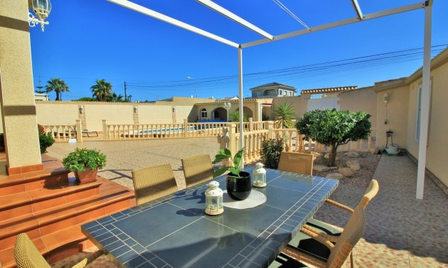 Reventa - Detached Villa -
Torrevieja - La Siesta