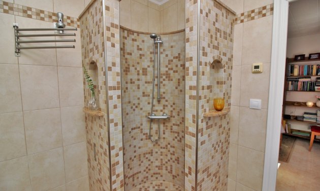 Reventa - Detached Villa -
Torrevieja - La Siesta