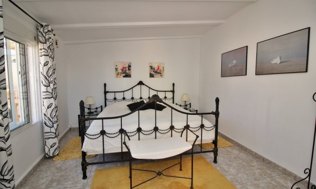 Reventa - Detached Villa -
Torrevieja - La Siesta