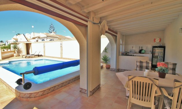 Reventa - Detached Villa -
Torrevieja - La Siesta
