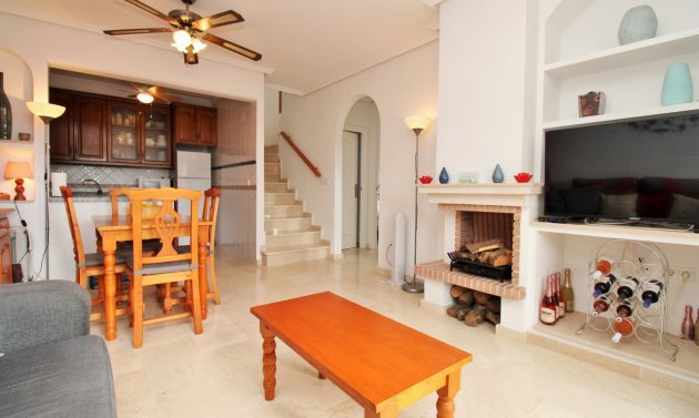 Reventa - Adosado -
Villamartín - PAU 8