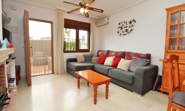 Reventa - Adosado -
Villamartín - PAU 8