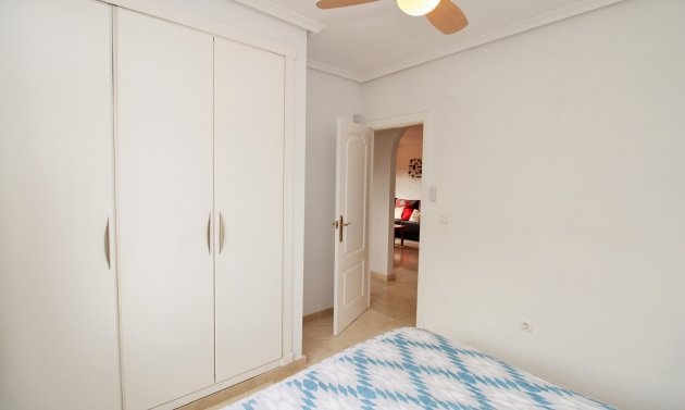 Reventa - Adosado -
Villamartín - PAU 8