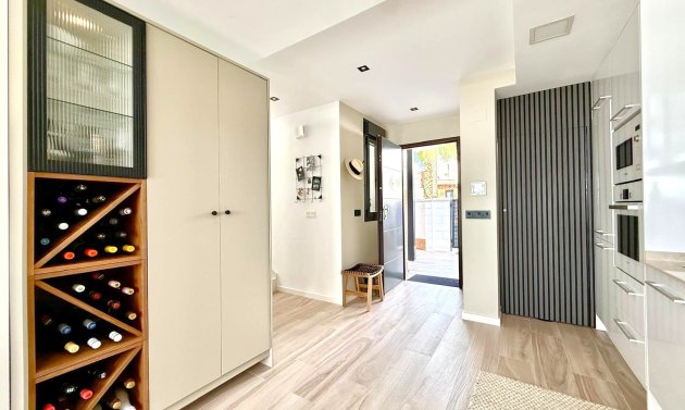 Återförsäljning - Detached Villa -
Orihuela Costa - Lomas de Cabo Roig