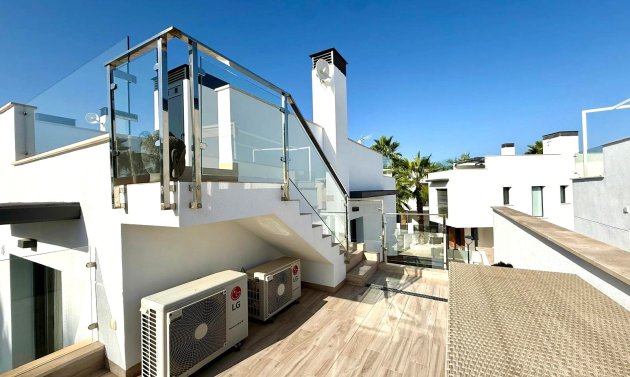 Återförsäljning - Detached Villa -
Orihuela Costa - Lomas de Cabo Roig