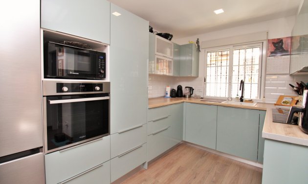 Reventa - Adosado -
Villamartín - Villamartin