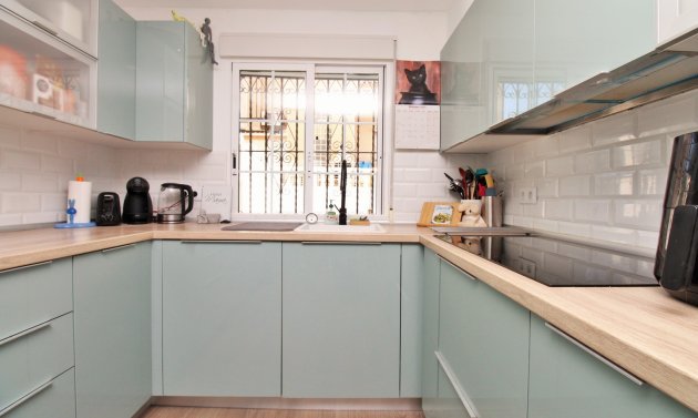 Reventa - Adosado -
Villamartín - Villamartin