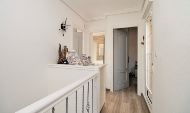 Reventa - Adosado -
Villamartín - Villamartin