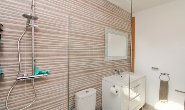 Reventa - Adosado -
Villamartín - Villamartin