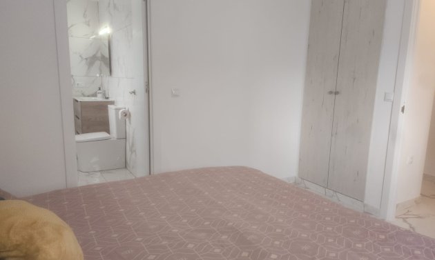 Resale - Apartment -
Orihuela Costa - Villamartín