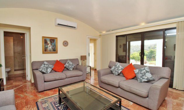 Resale - Apartment -
Las Ramblas