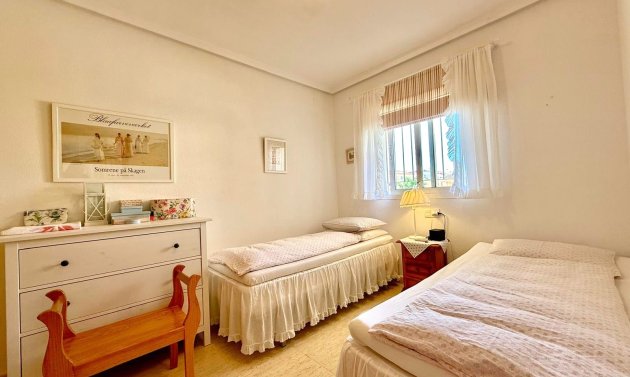 Återförsäljning - Takvåning -
Orihuela Costa - Playa Flamenca