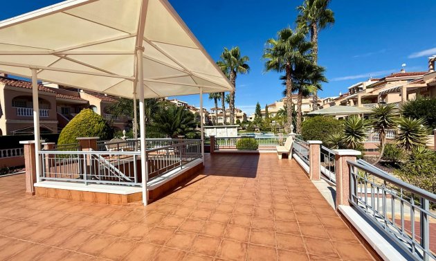 Återförsäljning - Takvåning -
Orihuela Costa - Playa Flamenca