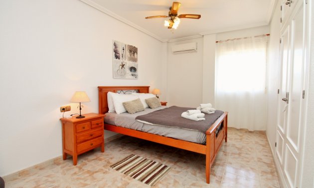 Wiederverkauf - Villa -
Playa Flamenca