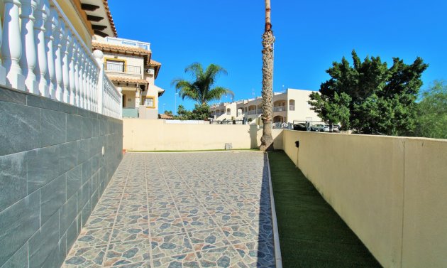 Wiederverkauf - Villa -
Playa Flamenca