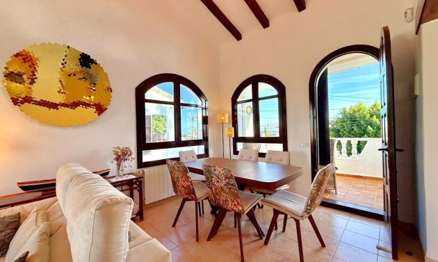 Resale - Detached Villa -
Villamartín - Villamartin