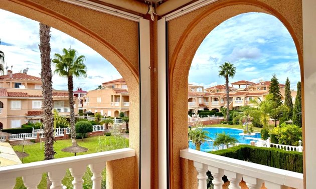 Reventa - Apartamento -
Orihuela Costa - Playa Flamenca